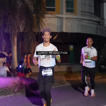 Runner Photo 7984422