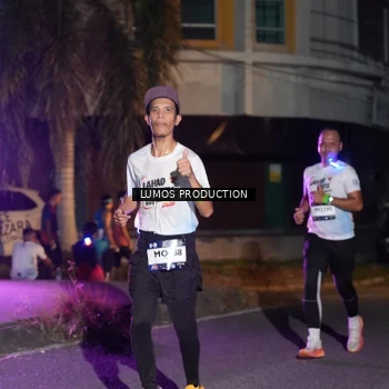 Runner Photo 7984425