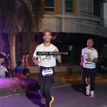 Runner Photo 7984428