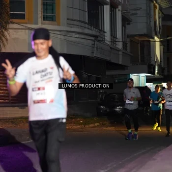Runner Photo 7984536