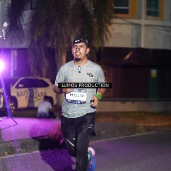 Runner Photo 7984563