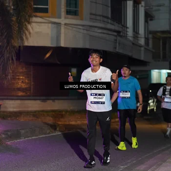Runner Photo 7984575