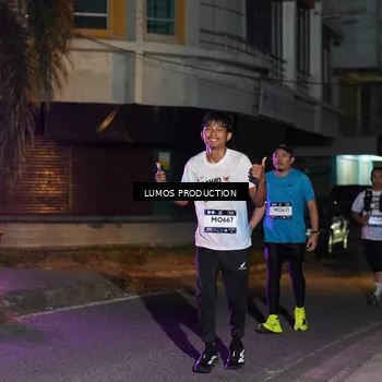 Runner Photo 7984576