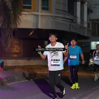 Runner Photo 7984583