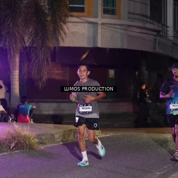 Runner Photo 7984631