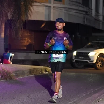Runner Photo 7984647