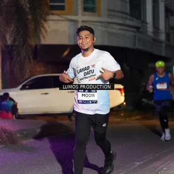 Runner Photo 7984673
