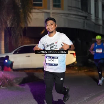 Runner Photo 7984674