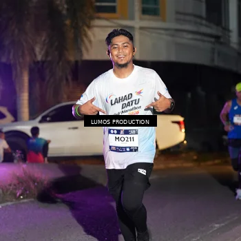 Runner Photo 7984675
