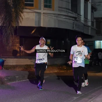 Runner Photo 7984732