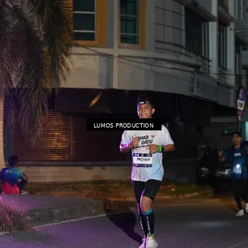 Runner Photo 7984771