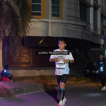 Runner Photo 7984774
