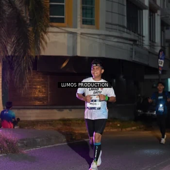 Runner Photo 7984776