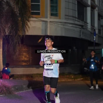 Runner Photo 7984789