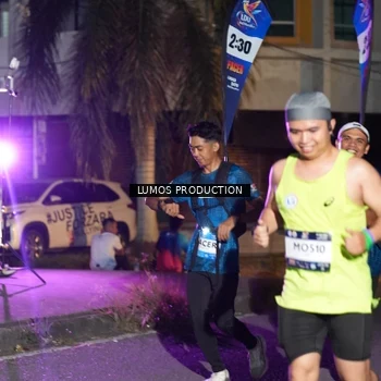 Runner Photo 7984818