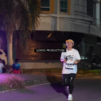 Runner Photo 7984865