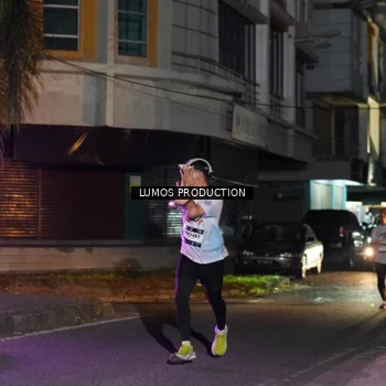 Runner Photo 7984892