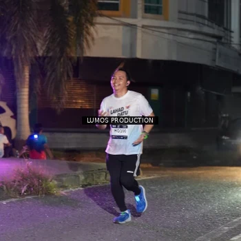 Runner Photo 7984943
