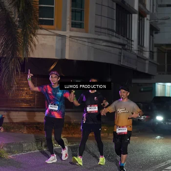 Runner Photo 7984999