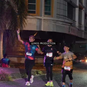 Runner Photo 7985006
