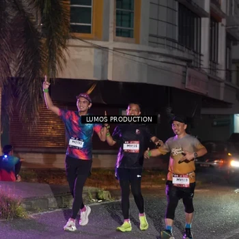 Runner Photo 7985007