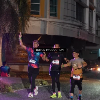Runner Photo 7985009