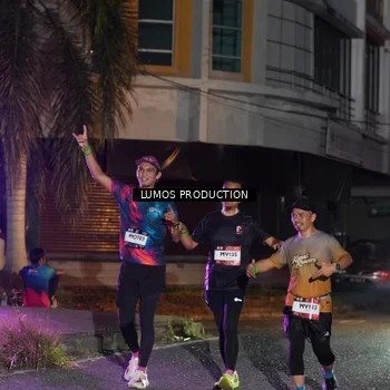 Runner Photo 7985010
