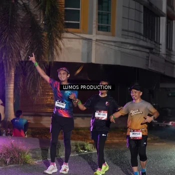 Runner Photo 7985011