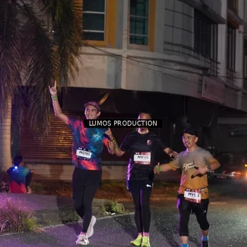 Runner Photo 7985012