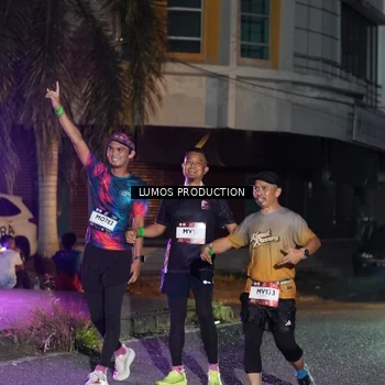 Runner Photo 7985025