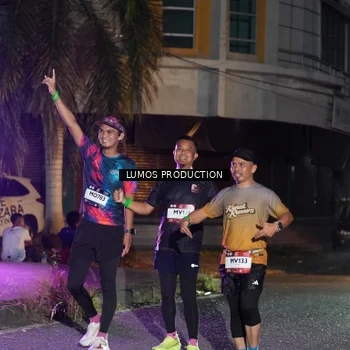 Runner Photo 7985034