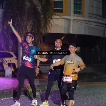 Runner Photo 7985039