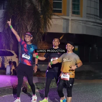 Runner Photo 7985044