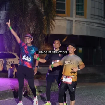 Runner Photo 7985046
