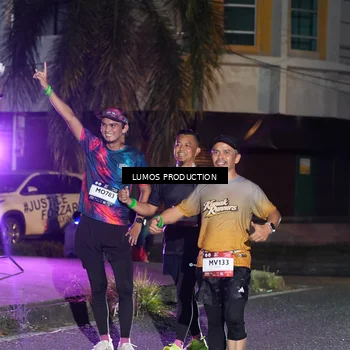 Runner Photo 7985050