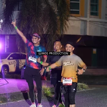Runner Photo 7985055
