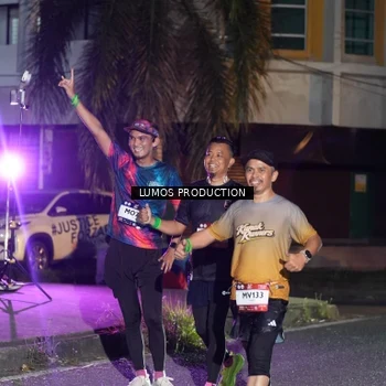 Runner Photo 7985057