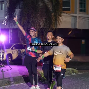 Runner Photo 7985058