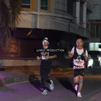 Runner Photo 7985153