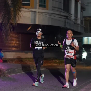 Runner Photo 7985157