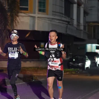 Runner Photo 7985159