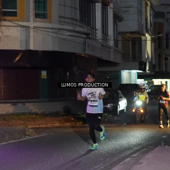 Runner Photo 7985176