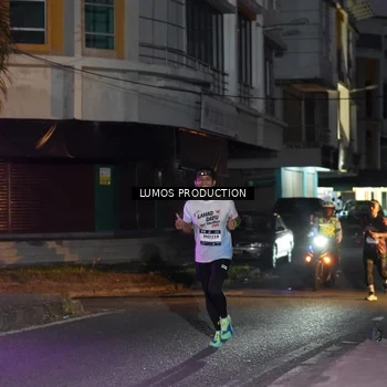 Runner Photo 7985177