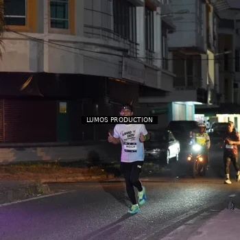 Runner Photo 7985178