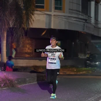 Runner Photo 7985190