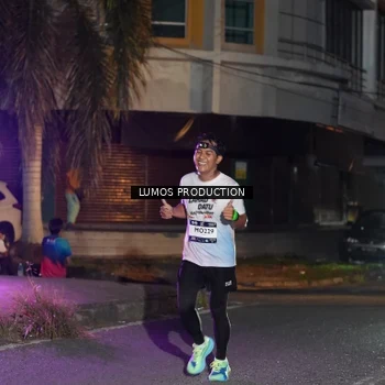 Runner Photo 7985193