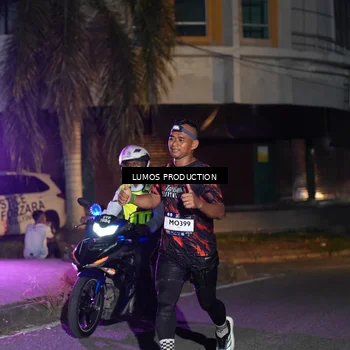 Runner Photo 7985215