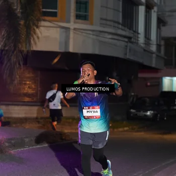 Runner Photo 7985267