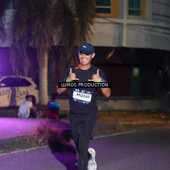 Runner Photo 7985313