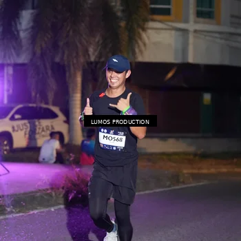 Runner Photo 7985318
